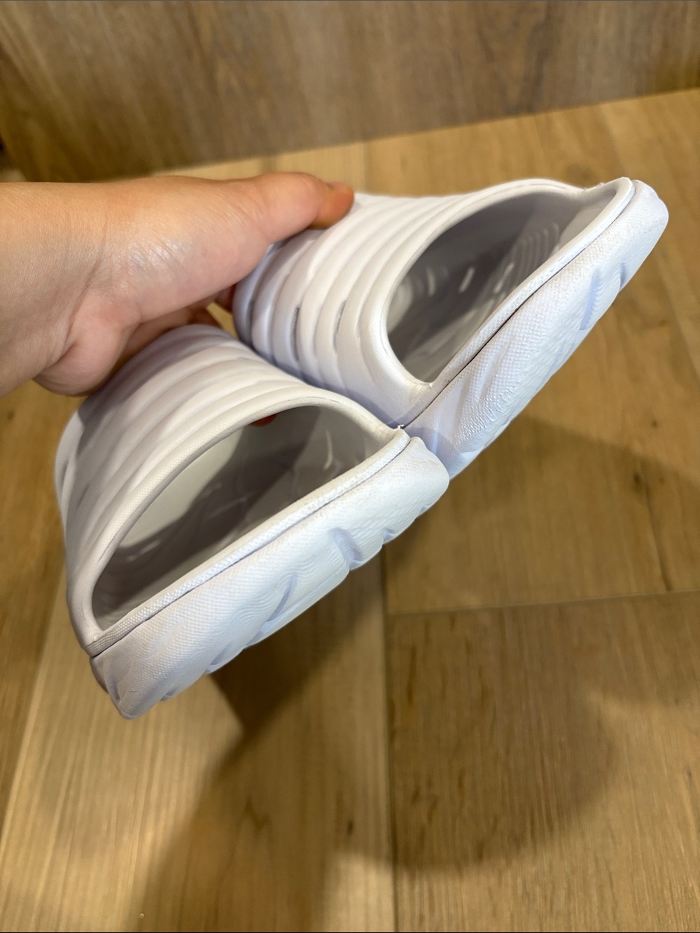 Hoka One One Ora Unisex White Recovery Pool Shower Slide Sandals M9 W11 - Picture 4 of 12